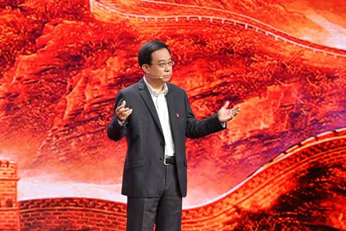 说明: F:\数信党务\教育活动\2021年\党课开讲啦\金年会jinnianhuicom党课开讲啦第二讲\计算机科技学生党支部党课开讲啦第二期观看照片\马露露.JPG